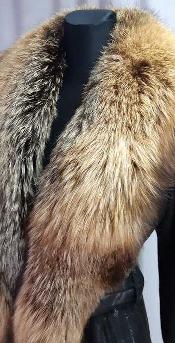 Дубленка женская воротник и опушка лиса Branco Pelle