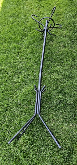 Wieszak czarny wolnostojący