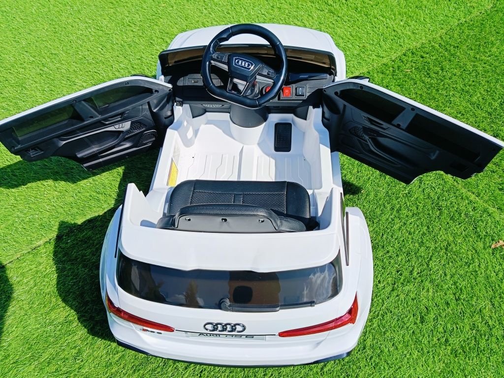 Samochód na akumulator Audi RS6