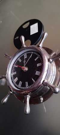 Zegar stalowy w kształcie steru statku gwarc