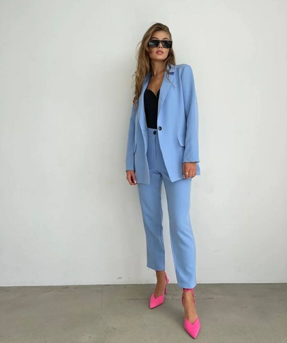 Брючний костюм Жіночий
