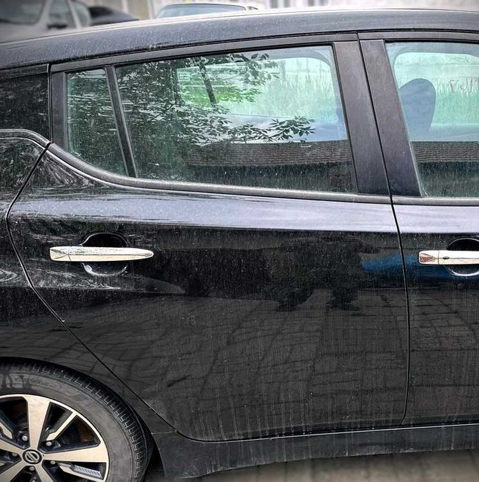 Двері в зборі задні праві  Leaf 18-  KH3 RAY 82100-5SF0A9  (голі 250$)