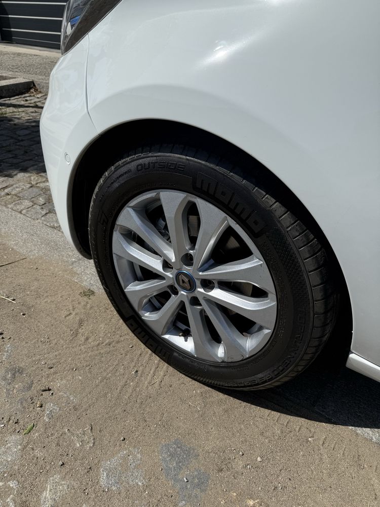 Renault zoe 50 kw baterias proprias