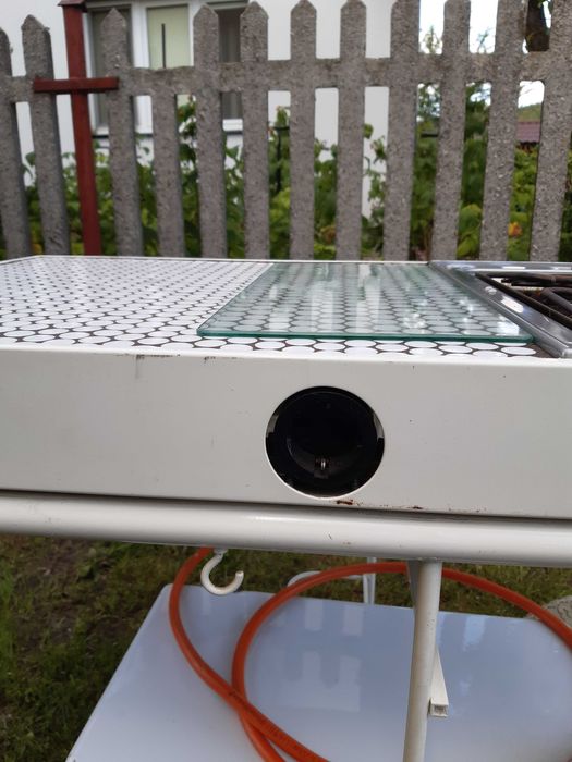 Grill Elektryczny   mobilny  z lat 70 Producent Gaggenau