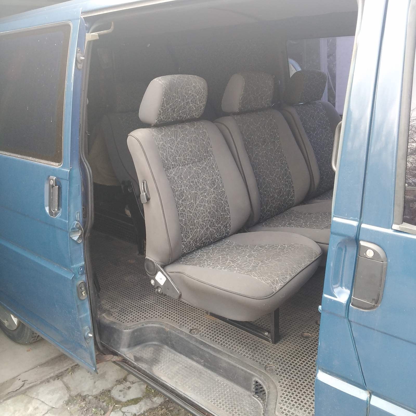 Продам Volkswagen Transporter T4 грузо-пасажирський