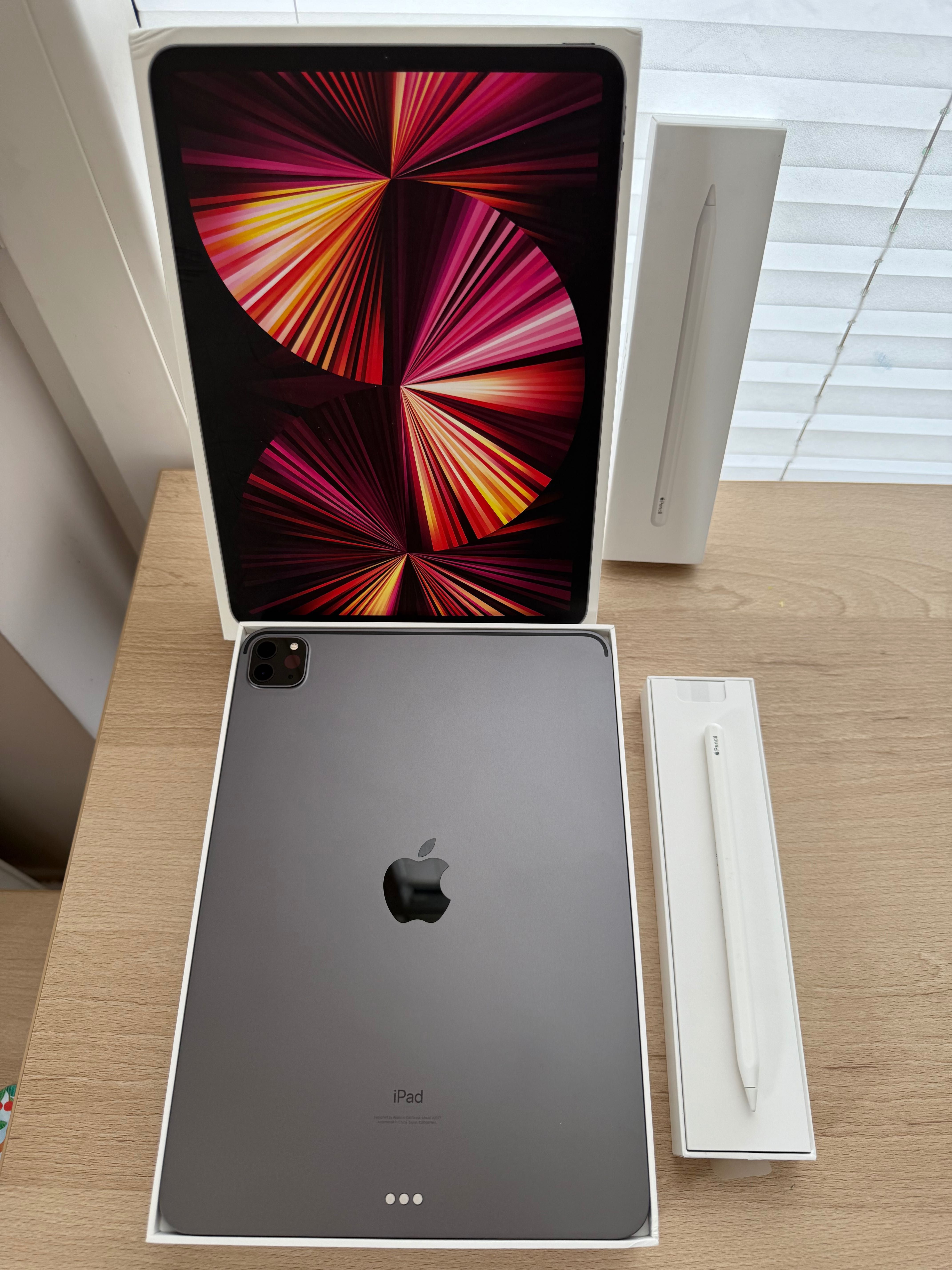 iPad Pro M1 128gb with iPencil 2