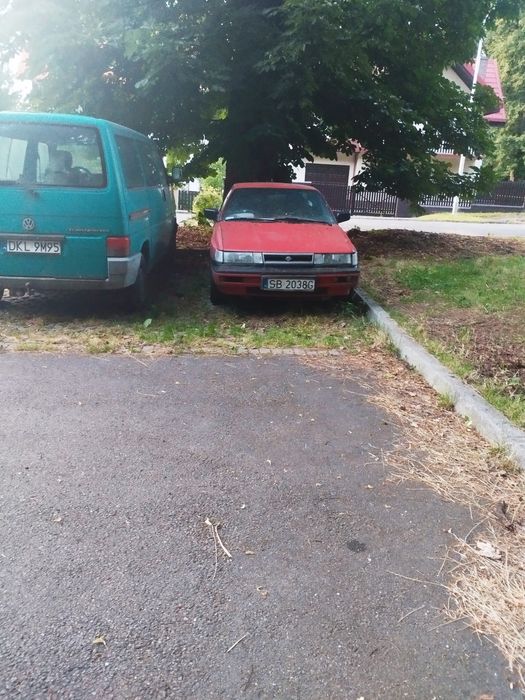 Samochód osobowy Nissan  B-12