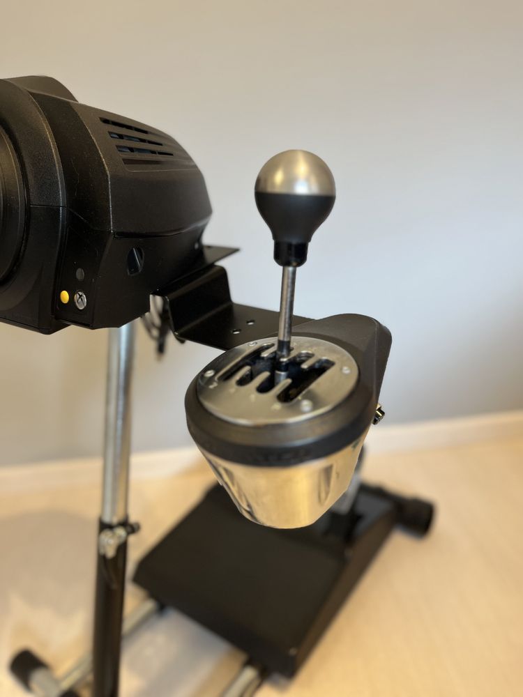 Thrustmaster tx + stojak wheel stand pro