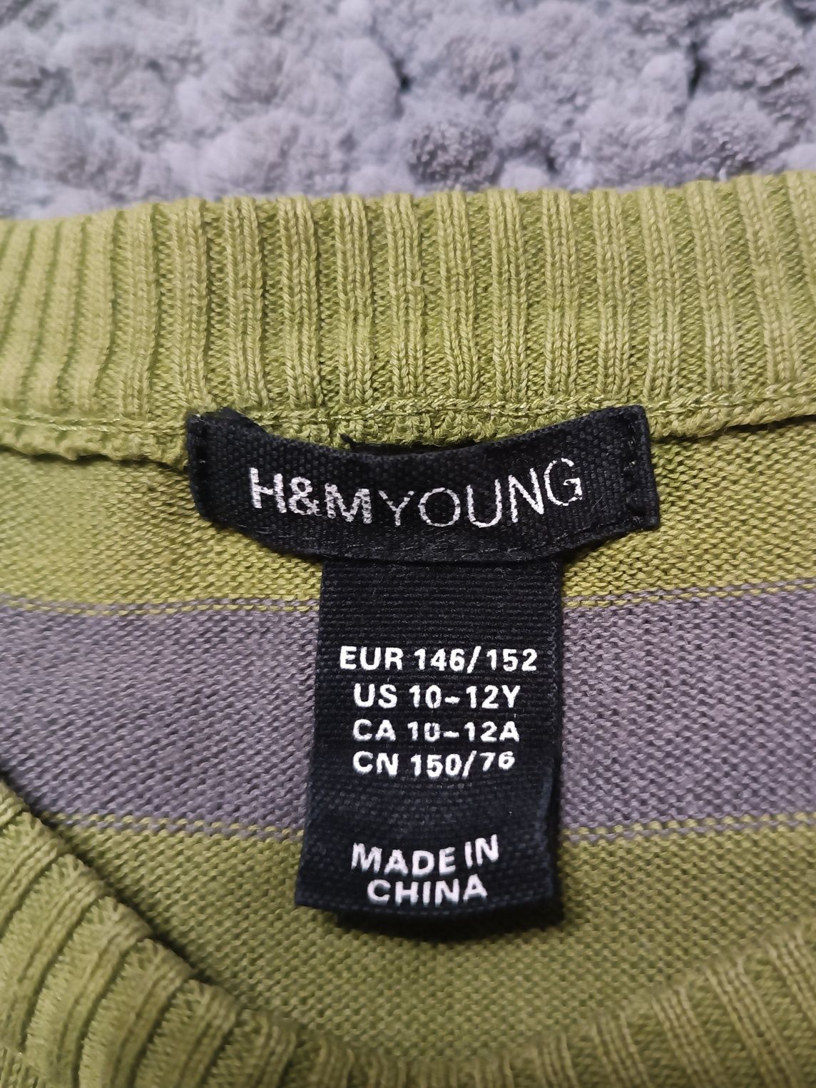 Sweter firmy H&M rozmiar 146/152 100% bawełna