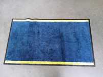 Wycieraczka Mata podłogowa 85x150cm niebieska w żółte pasy