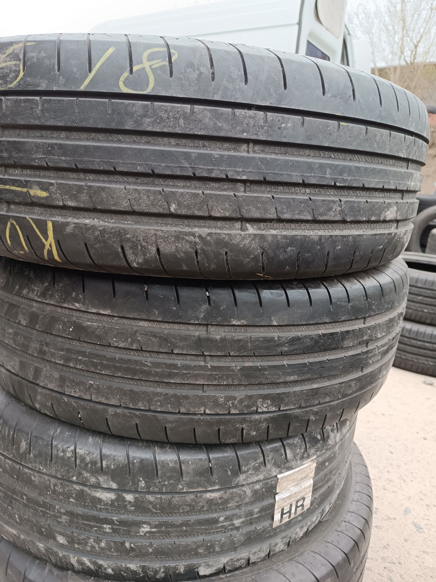 Шини літо Good Year 235/65/18 5,5mm