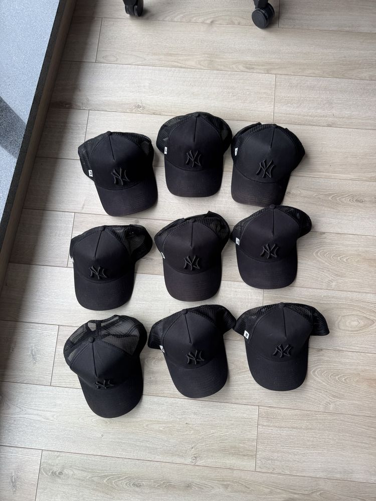 Czapka z daszkiem / Trucker