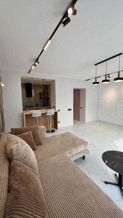 Продаж котеджу неподалік другої лікарні