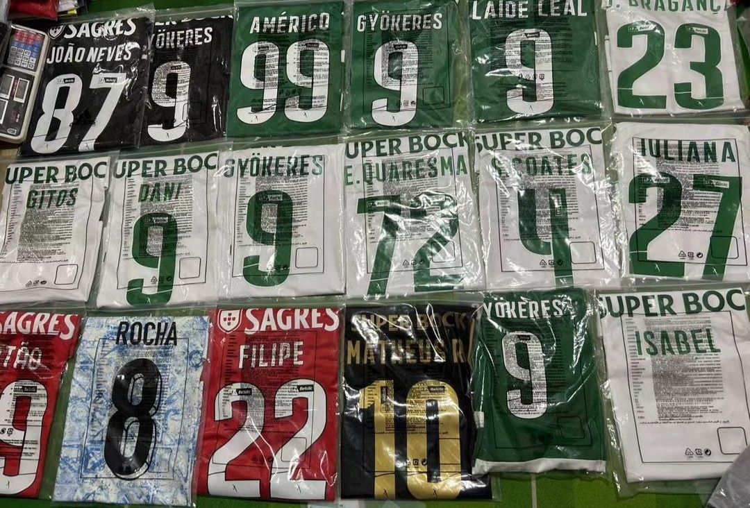 Equipamentos de Futebol Criança & Camisolas Adulto