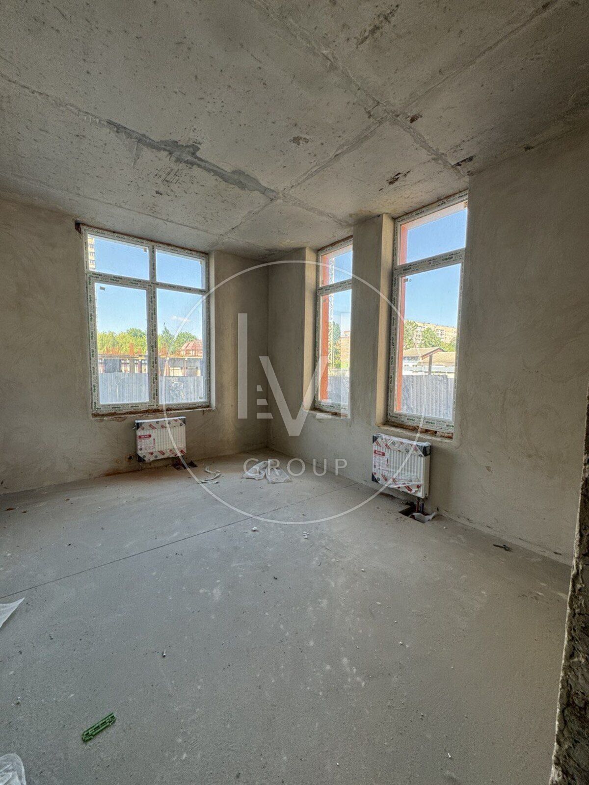 Продаж комерції, 91м2 ЖК Бережанський, Оболонський р-н. БЕЗ%