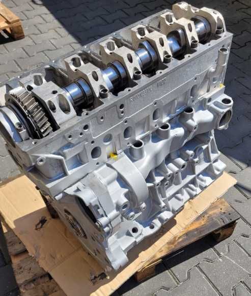 Silnik 2,0 TDI  VW Transporter 2.5TDI BPC BNZ AXE AXD 2 lata Gwarancji