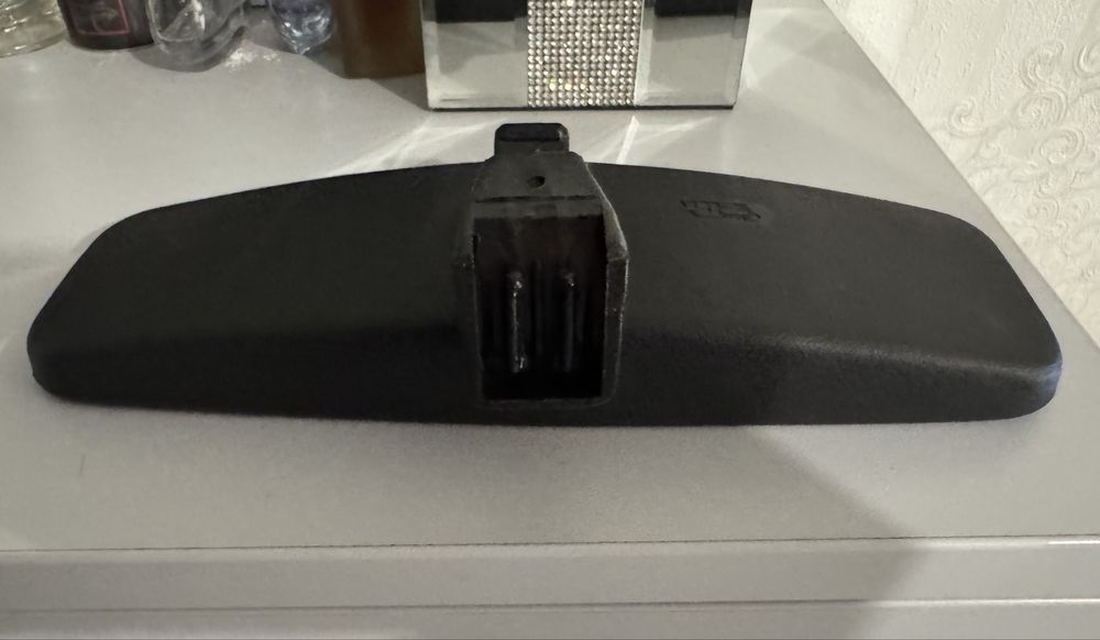 Зеркало заднего вида