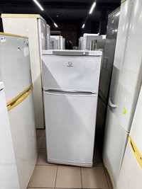 Холодильник Indesit Comfort 155 см з верхньою морозилкою, гарантія