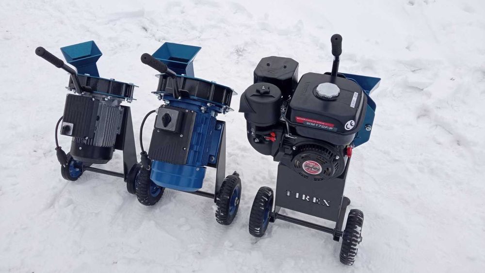 Подрібнювач гілок та бур'янів щепоріз 220 В. Металевий. 2,2 кВт.