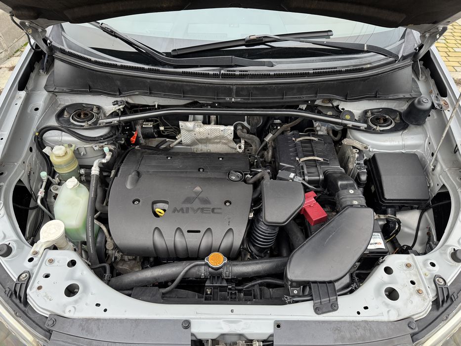 Mitsubishi Outlander XL 2008 рік 7350$