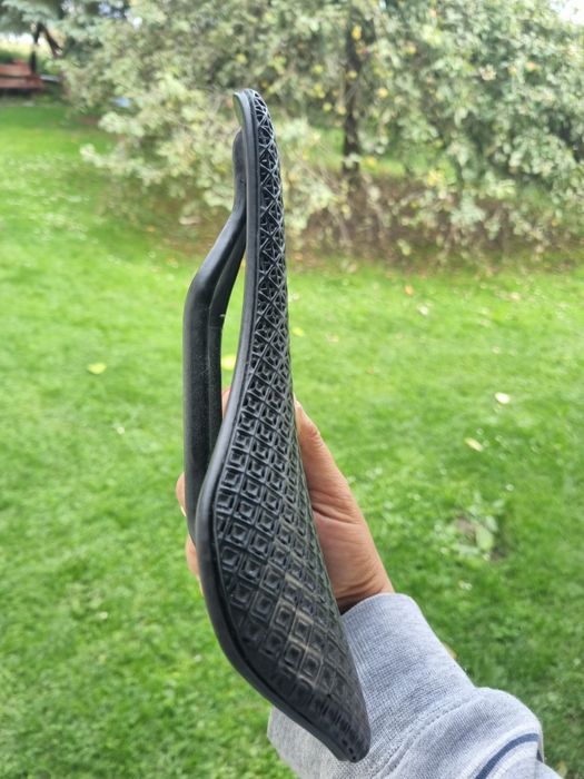 Siodełko RYET 3D 145 mm