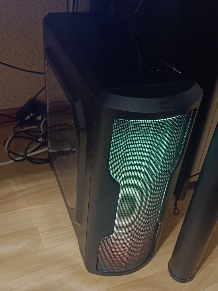 Игровой ПК | I7-6700 | GTX 1660 Super 6GB | 32 ГБ ОЗУ | SSD + HDD