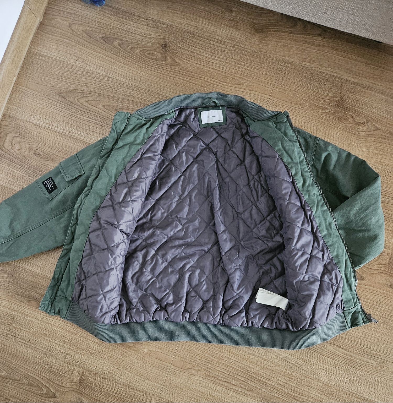 Kurtka bomberka Reserved r.164