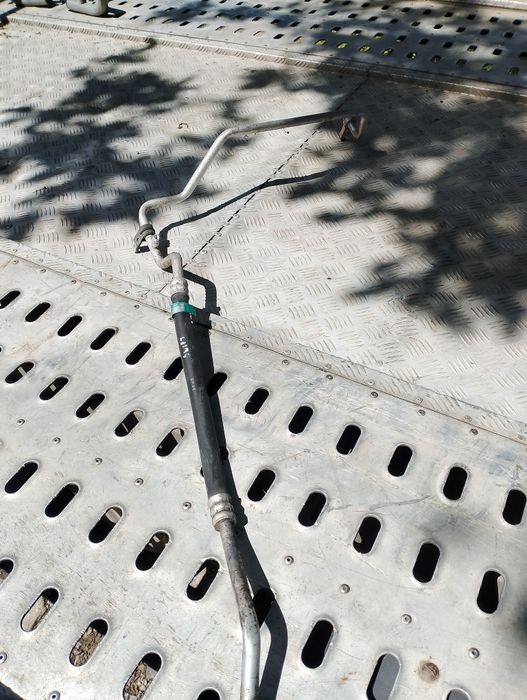 Przewód klimatyzacji Suzuki Swift