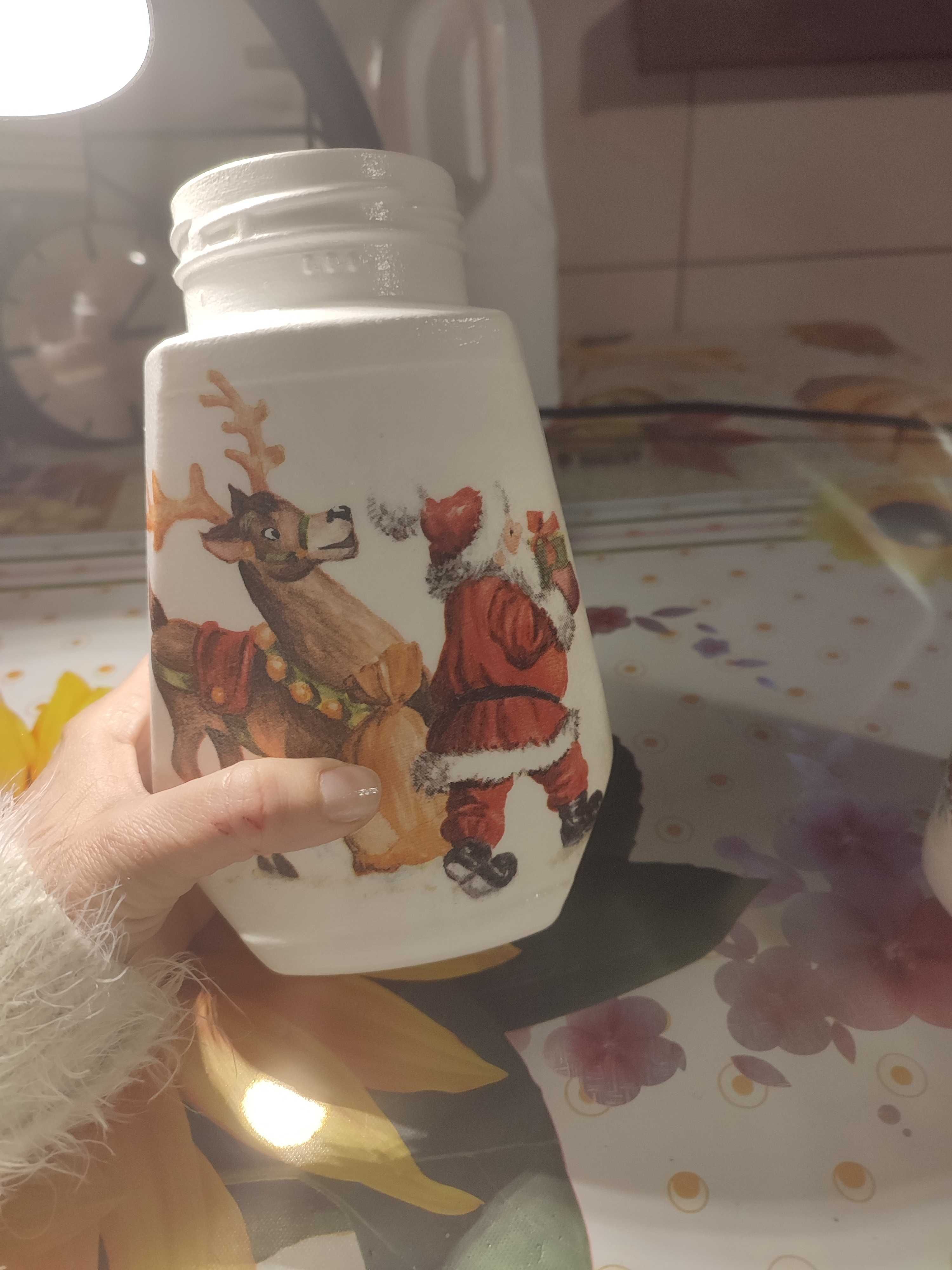 Wazon decoupage, w Mikołaja i renifera