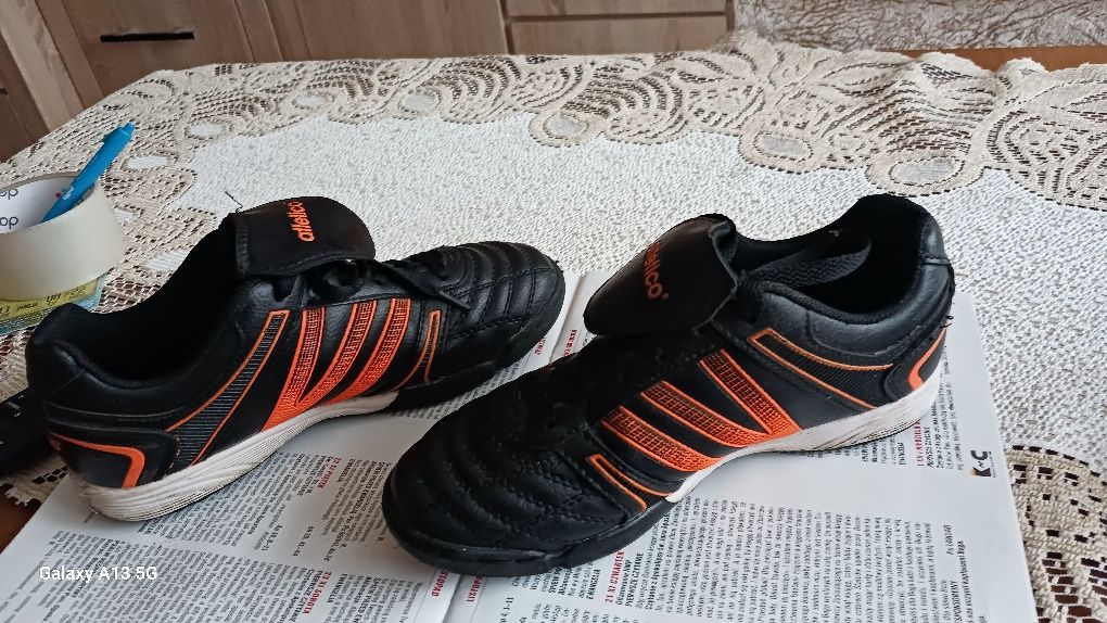 Buty halówki Atletico 36 bdb