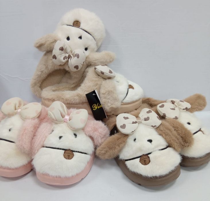 Chinelos de senhora de quarto lindos