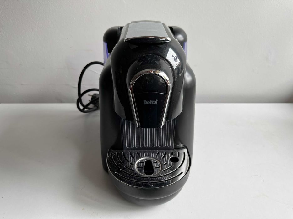 Máquina De Café Expresso Delta Q Qool Automática Preta