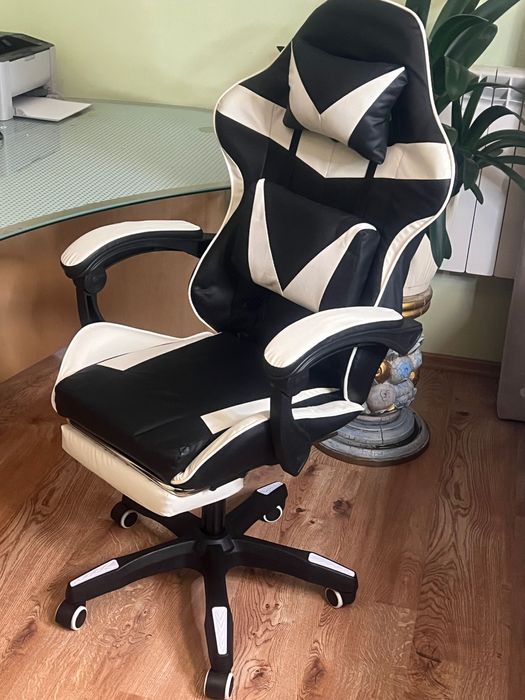 FOTEL gamingowy z MASAŻEM pleców KOMPUTEROWY OBROTOWY dla gracza