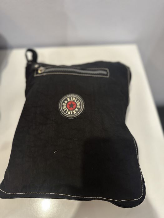 Сумка Kipling спортиная дорожная складывается в маленькую сумочку