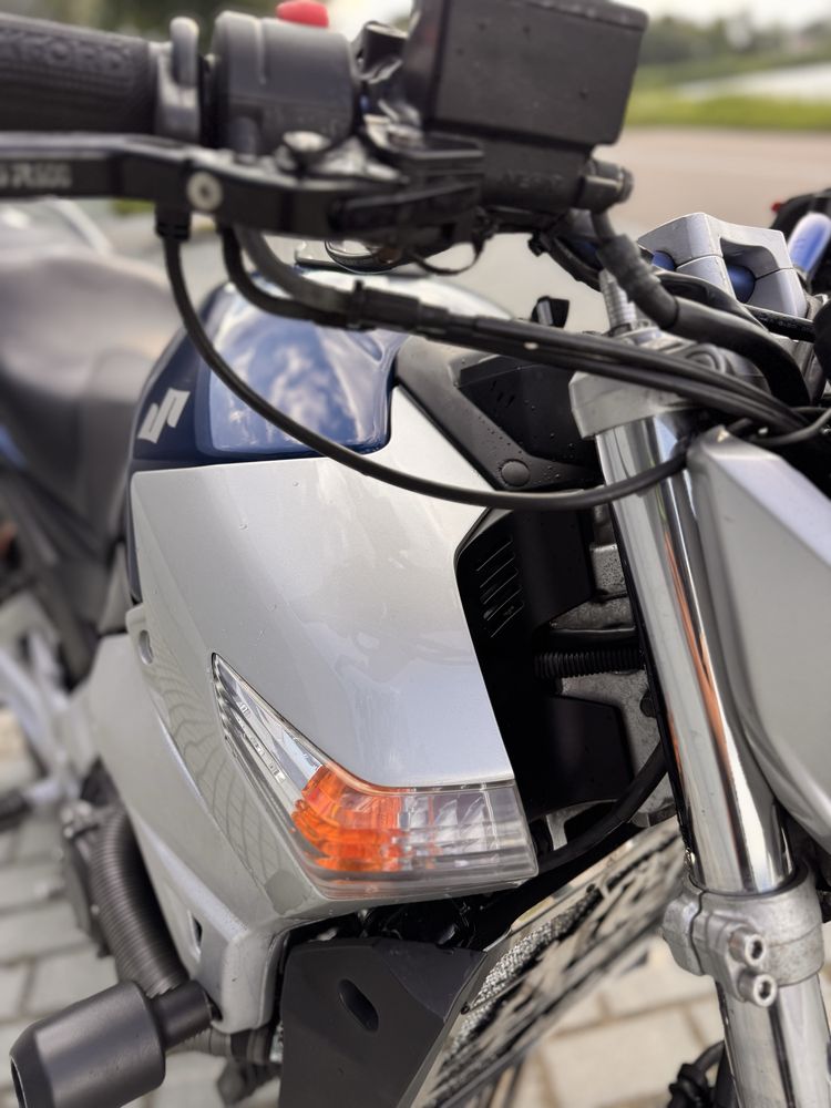 Suzuki gsr600 2006 сузукі джіесер привезений з англії на документах