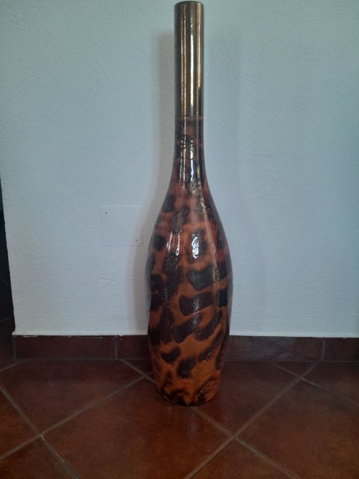 Vaso em cerâmica decorativo