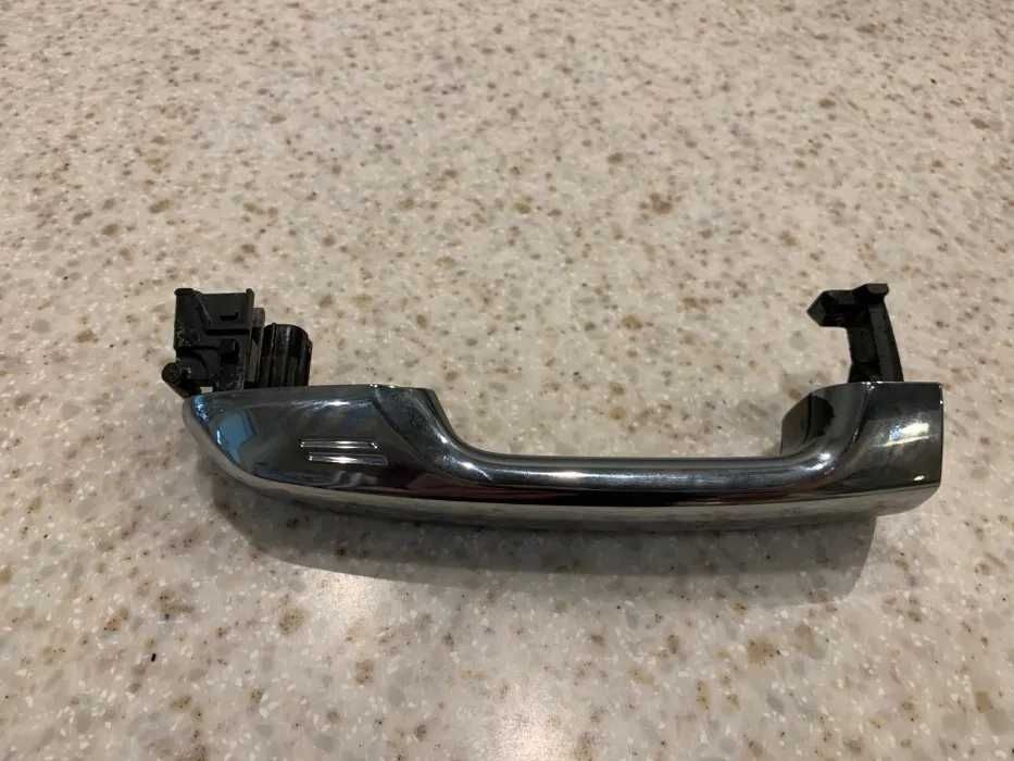 Ручка двери LC 200 парт номер 69210-60270