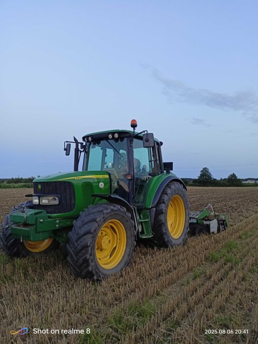 Sprzedam John Deere 6220