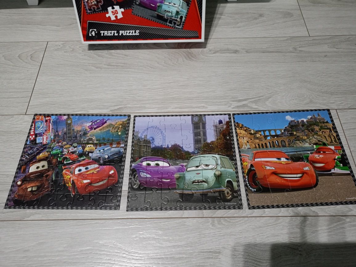 Puzzle Cars trzy niezależne ukladanki wraz z autkami 6 sztuk