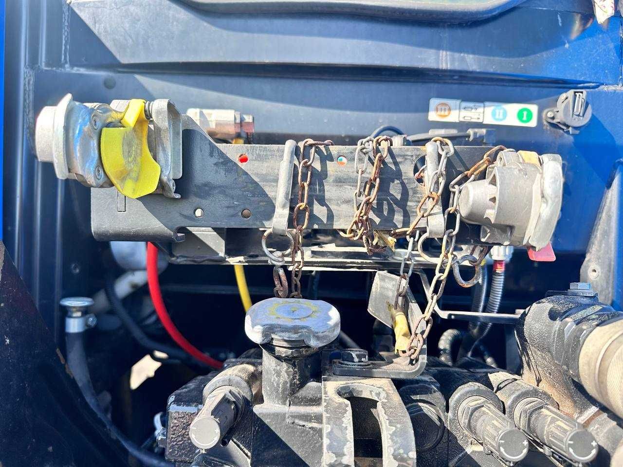 Трактор NEW HOLLAND t7060 - 2017 рік з автопілотом, компресором