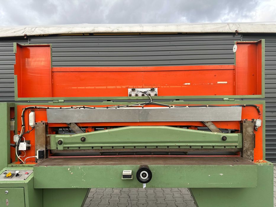 Gilotyna hydrauliczna MONGUZZI tro 2050 (1272)