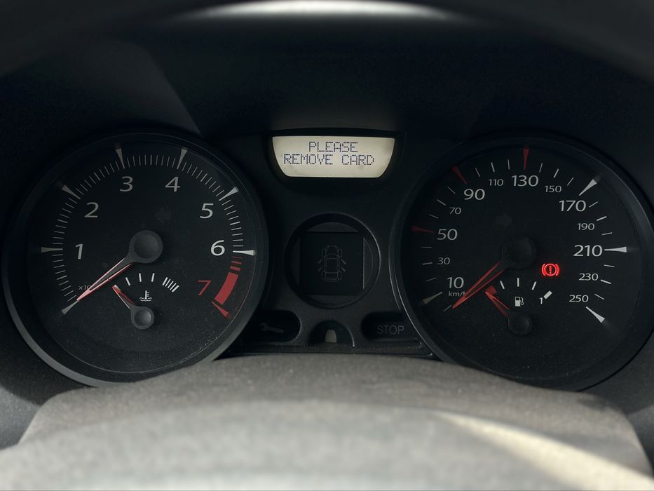 RENAULT MEGANE 2009 року, 1.4 газ/бензин, механіка, передній привід.