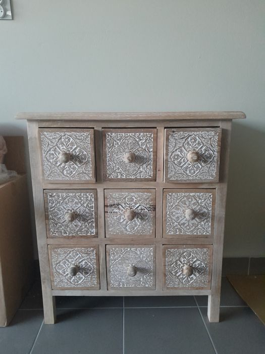 Komoda z drzewa mango