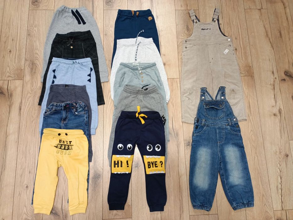 Paka ubrań dla chłopczyka rozmiarem 92-104