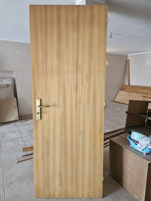 Porta de madeira SEM ARMAÇÃO