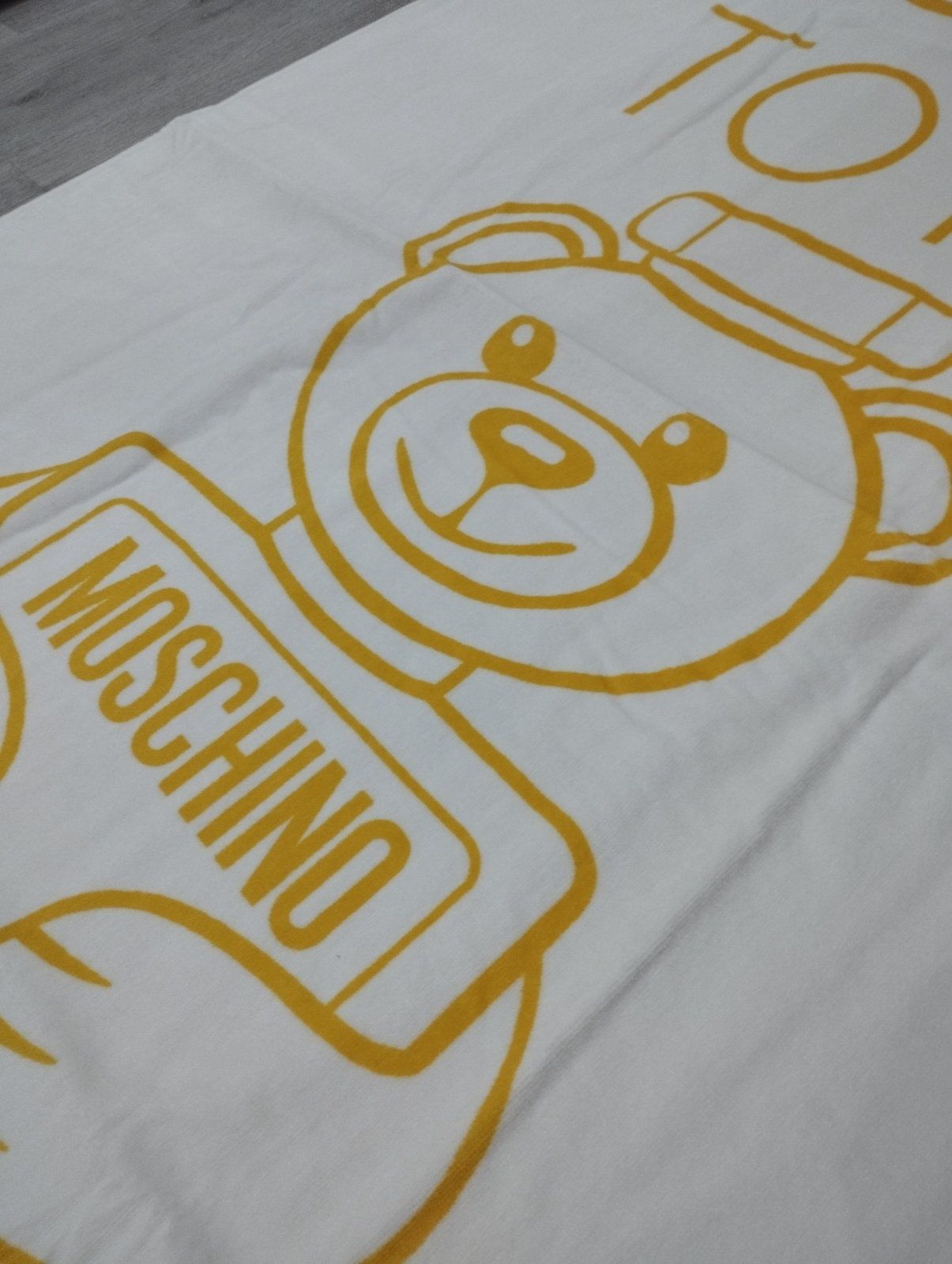 Полотенце  Moschino 160*90 см.