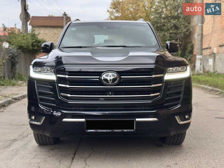 Toyota Land Cruiser 300 3.3d Premium, 2021, в рассрочку