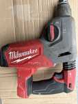 Milwaukee m18 FHX młotowiertarka uszkodzona