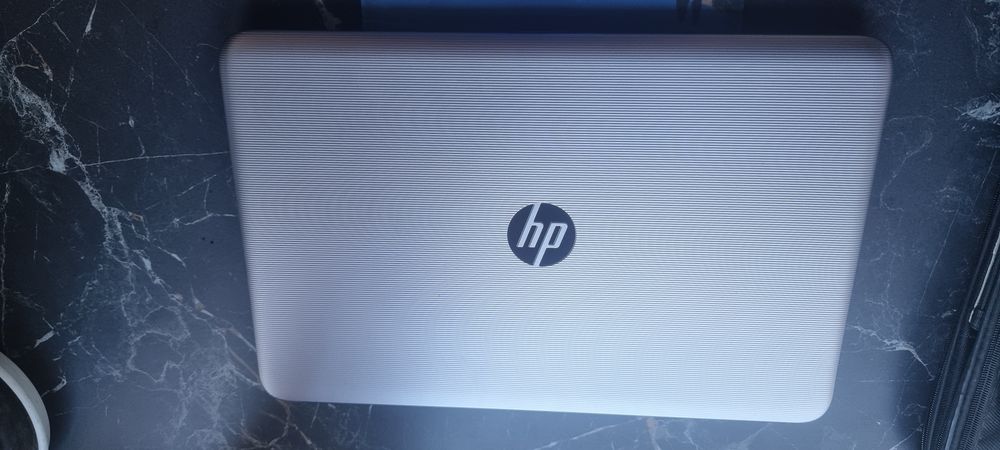 Laptop HP, Zestaw Torba + Myszka, Super stan, mało używane.