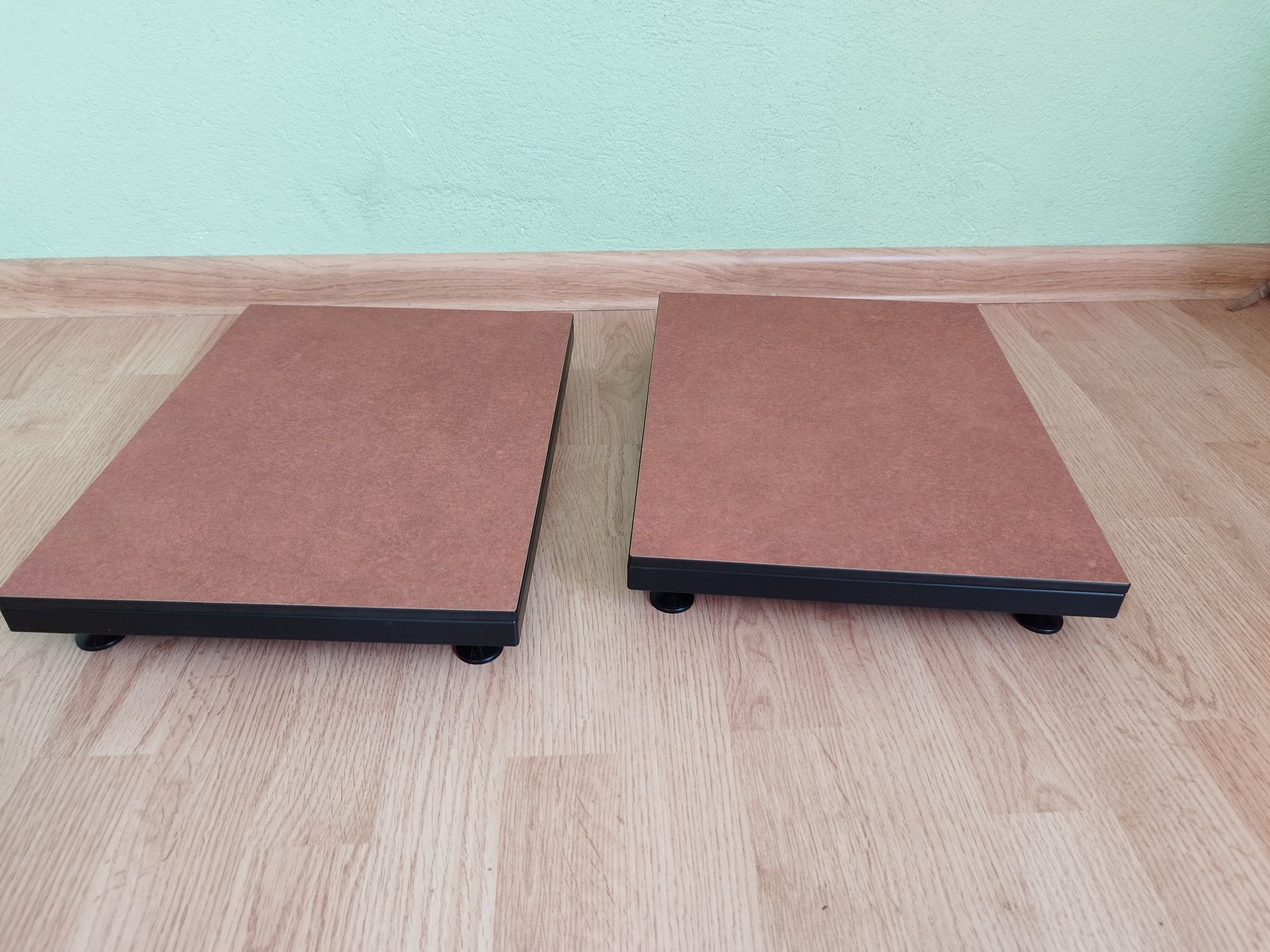 Podstawki audiofilskie M&K Classic Base 40x30cm